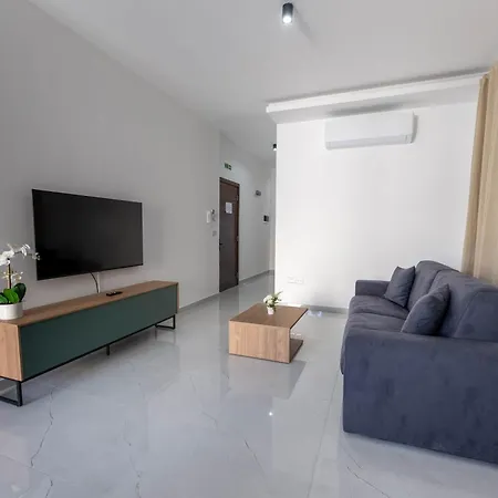 Swieqi 3bdr New Flat 4