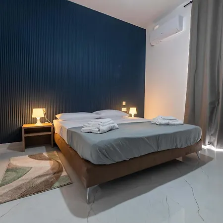 Swieqi 3bdr New Flat 4 דירה